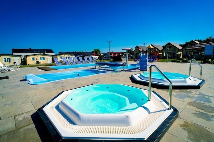 Holiday Resort, Ustronie Morskie Exterior foto